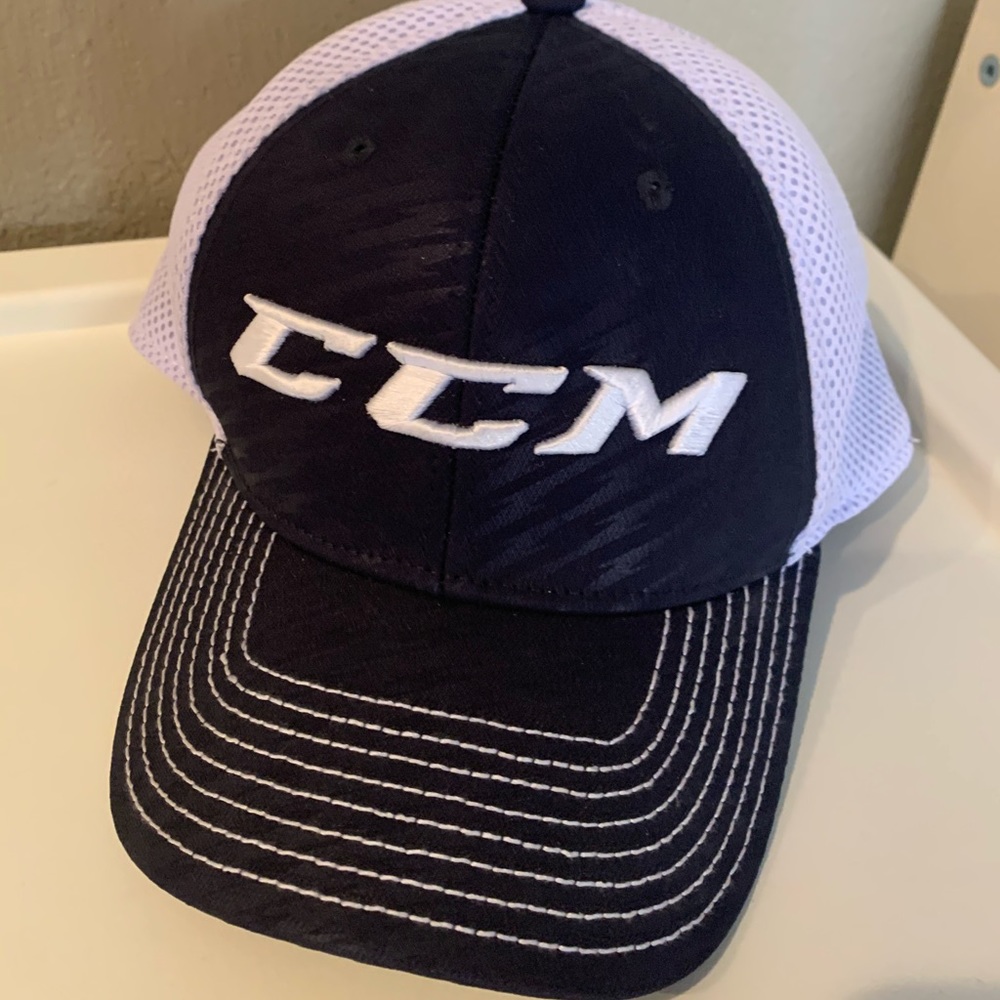 CCM fitted hat